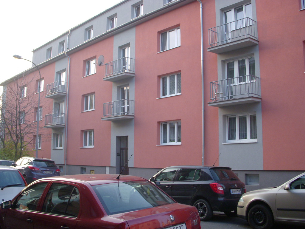 1+0 Závišova byt č.11, 14m2 - dům.